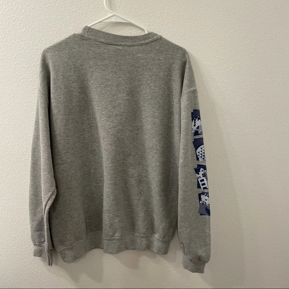 Disney Mickey Mouse sweatshirt gray medium Disney sweatshirt gray sweatshirt - Picture 6 of 6